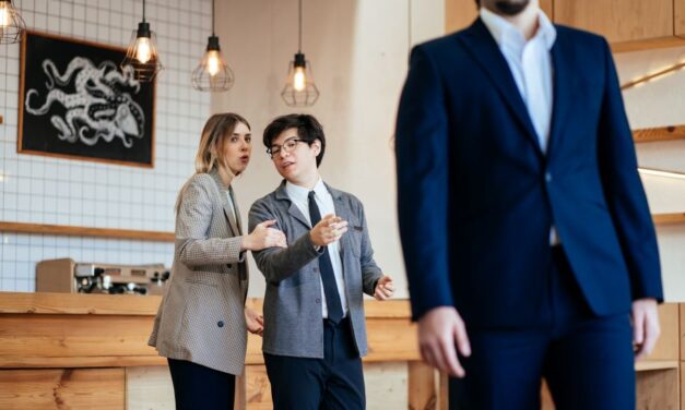 5 Effective Ways to Deal with Judgmental People